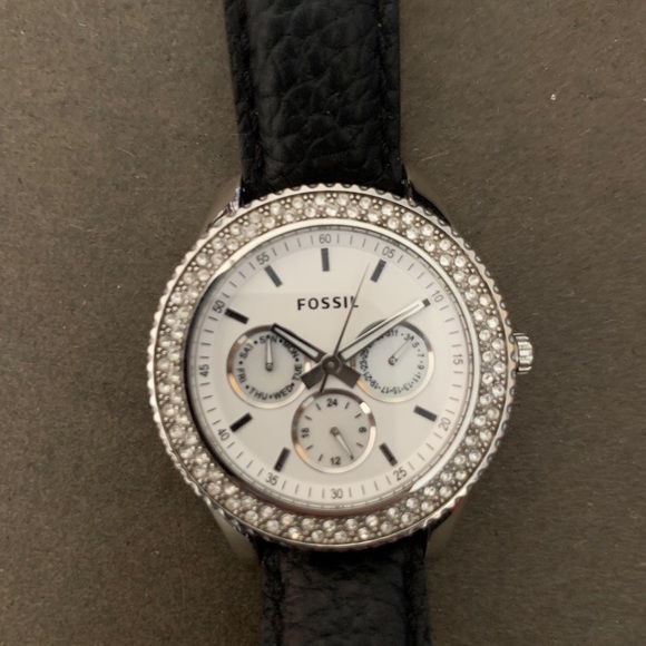 Fossil Women’s Watch - Picture 3 of 4
